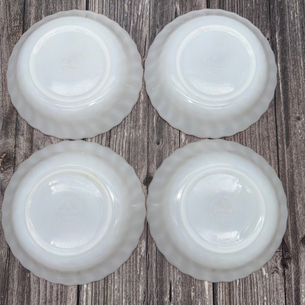 Vintage Fire King Milk Glass Swirl Bowls Gold Trim Set of 4 Anchor Hocking 7.5" - Picture 4 of 16